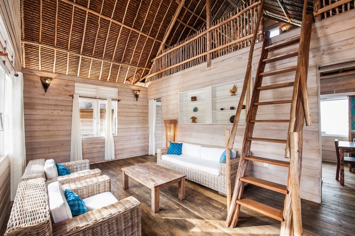 telunas living room from stairs dsc_6855_44766084845_o